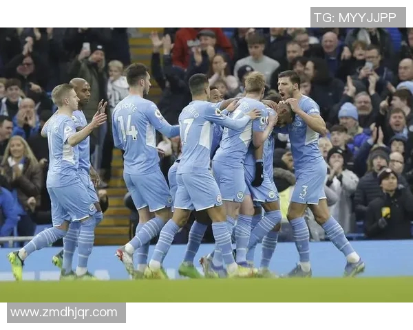 一人一城的传奇故事他们用一生守护着属于自己的足球之城