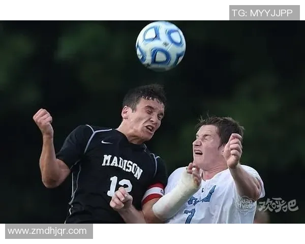 足球头球专家因脑部疾病去世 引发对球员健康问题的关注 足球头球专家因脑部疾病去世 引发对球员健康问题的关注